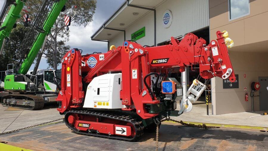 mini crane hire in melbourne